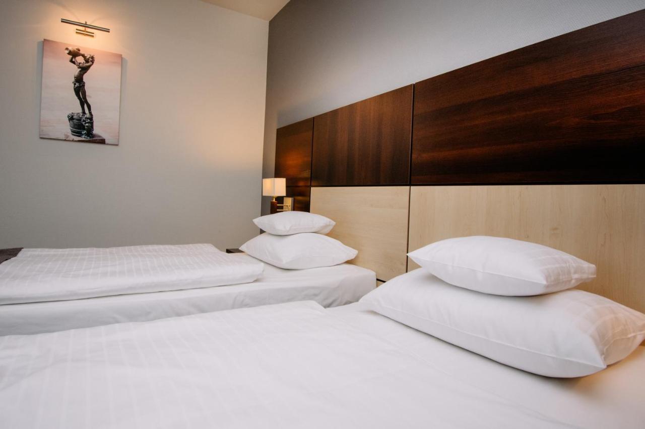 Ruben Hotel Zielona Gora 외부 사진