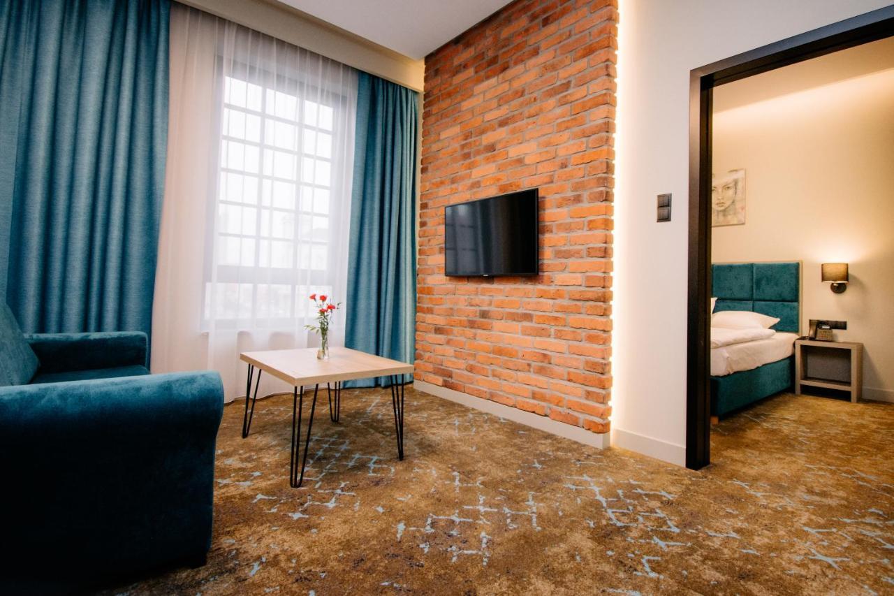 Ruben Hotel Zielona Gora 외부 사진
