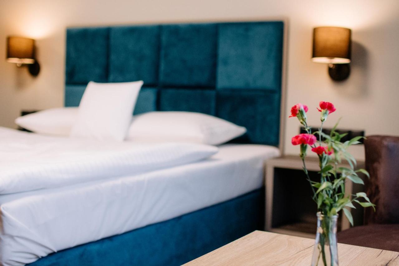 Ruben Hotel Zielona Gora 외부 사진