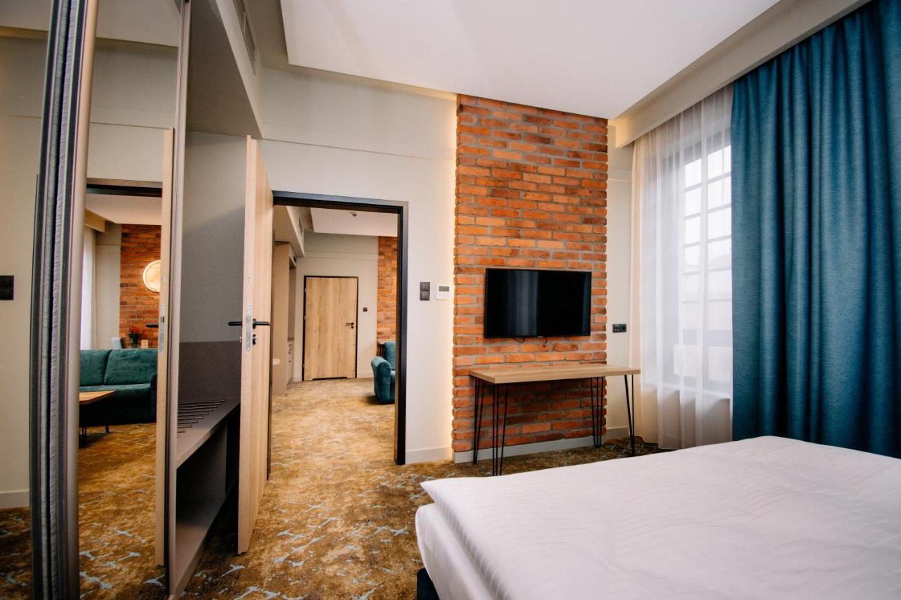 Ruben Hotel Zielona Gora 외부 사진