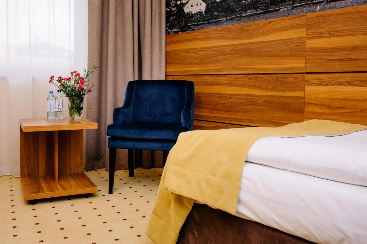 Ruben Hotel Zielona Gora 외부 사진