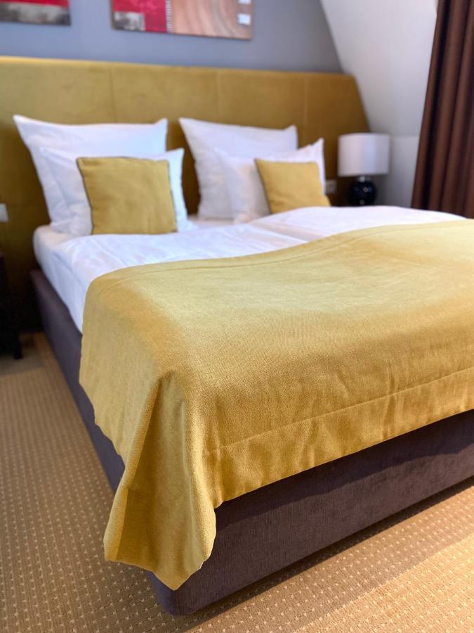Ruben Hotel Zielona Gora 외부 사진